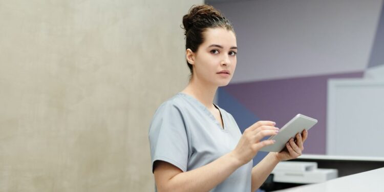 AHPC Warns Hospitals Against Using Receptionists for Medical Records