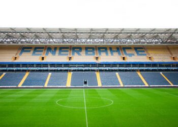 Alexander Djiku’s Influence: A Key Factor in Kojo Oppong Peprah’s Fenerbahçe Transfer
