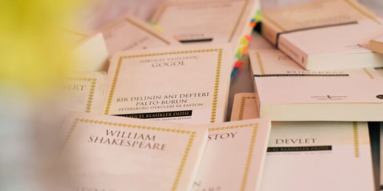 Algeria’s Schools Put Shakespeare Before Molière: A Language Shift Underway