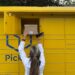 Amazon Expands Locker Package Pickup Network to Over 750 U.S. College Locations