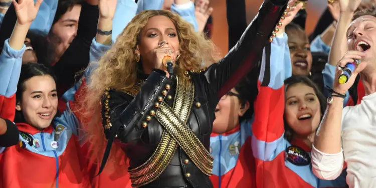 Beyoncé Mourns Dolly Parton: A Legacy of Inspiration and Gratitude
