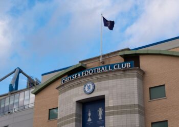 Chelsea’s Pursuit of Enzo Fernandez Faces Friday Deadline Amid Uncertainty