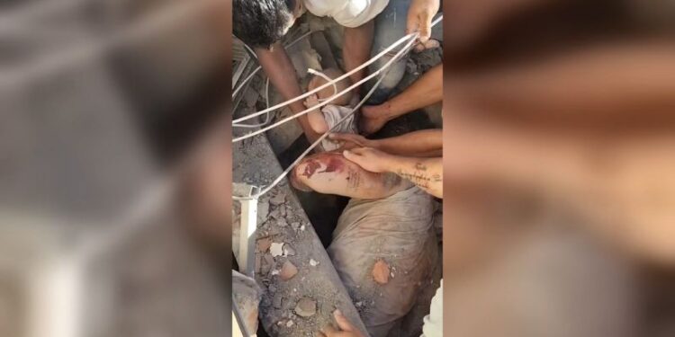 Colombia Earthquake Rescue: A Whisper from the Rubble Leads to Baby’s Rescue