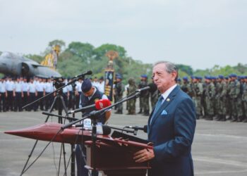 Colombia President-Elect Faces Potential Bombing Days Before Inaugural Election