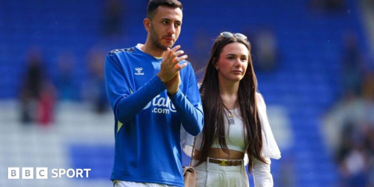Crystal Palace Co-owner Steve Parish Contacts Dwight McNeil’s Girlfriend Before Move