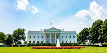 DC Residents Debate Safety Gains a Year into Trump’s Guard Deployment