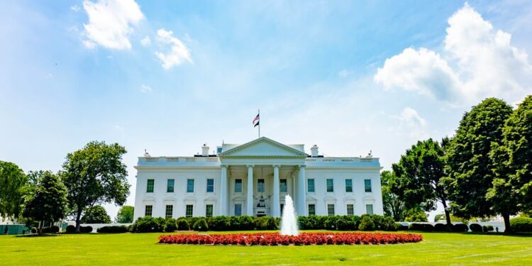 DC Residents Debate Safety Gains a Year into Trump’s Guard Deployment