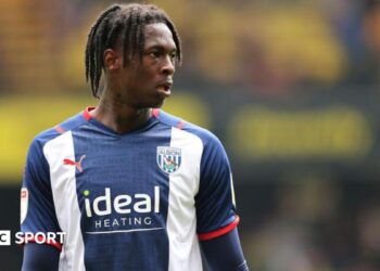 Ex-West Brom Midfielder Quevin Castro Dies, 25, After Collapsing During Portugal Match