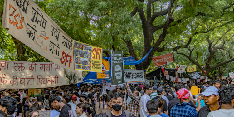 India’s Gun War: Amnesty Report Reveals Government Use of Pellet Weapons Against Gen Z Protesters