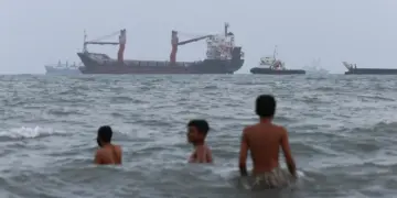 Iran and Oman Edge Toward Temporary Strait of Hormuz Reopening Plan, But Tehran Insists U.S. Lift Blockade