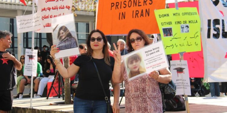 Iranian Rapper Mahnam Navab Safavi Receives Death Sentence for Protesting