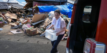 Japan’s Rescuers Battle Cruel Heat After Major Earthquake