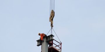 Korle Bridge Collapse Sparks Safety Fears, Residents Demand Urgent Repairs