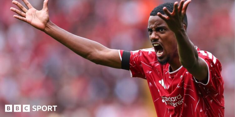 Liverpool Manager Iraola Faces Mounting Pressure as Isak Struggles