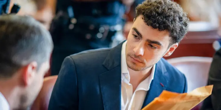 Luigi Mangione’s Plea in Federal Court: A Day of Rising Concerns and Settled Expectations