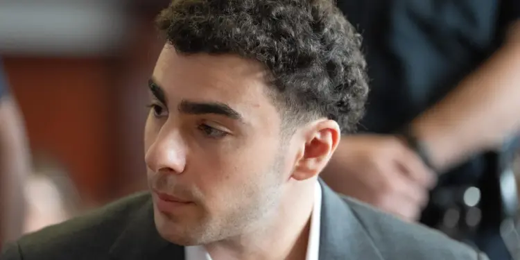 Luigi Mangione’s Potential Plea Deal Sparks Debate Amidst Federal Charges