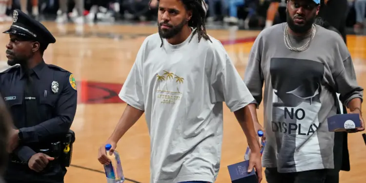 Mal Apologizes to J. Cole For Calling “Love Yourz” Performance “Performative”