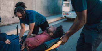 Minority Criticizes Emergency Sitting as ‘Waste of Time and Resources’