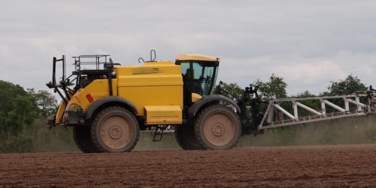 Pesticide Air Pollution Linked to Respiratory Illnesses Among Farmers – Adomonline.com