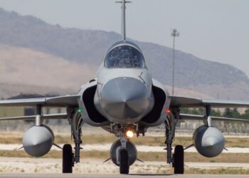 Qatar Denies Detaining Three Iranian Bomber Pilots