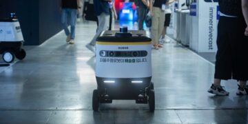 South Korea’s Rookie Investors Lose Small Fortunes Amid AI Stocks Frenzy