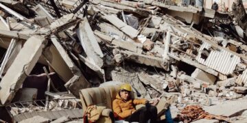 Staying Safe During an Earthquake: A Visual Guide