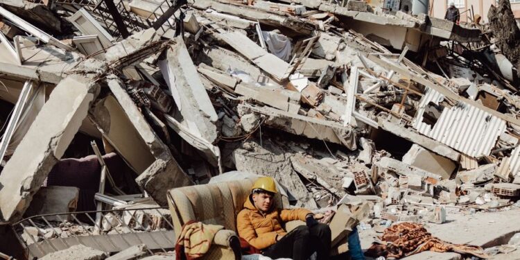 Staying Safe During an Earthquake: A Visual Guide