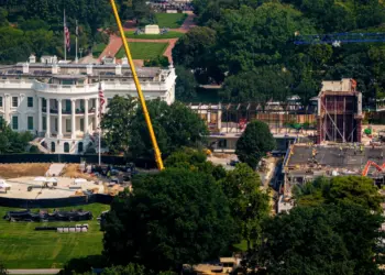 Supreme Court Grants Temporary Halt to Trump Ballroom Construction