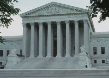 Supreme Court Grants Temporary Pause to Trump’s White House Ballroom Project
