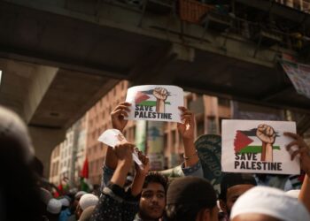 Three Palestinian Families Trapped as Israeli Settlers Lay Siege