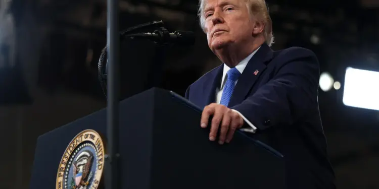 Trump Announces Control of 65 Billion Venezuelan Oil Reserves, Signaling Strategic Shift