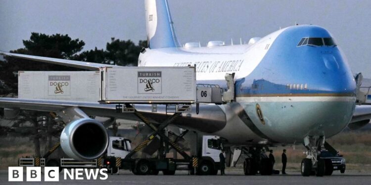 Trump’s Secret Plane Swap: A Potential Iranian Threat Revealed?