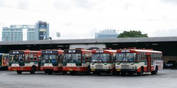 Two VIP JEOUN Buses Targeted by Armed Robbers – Five Injured