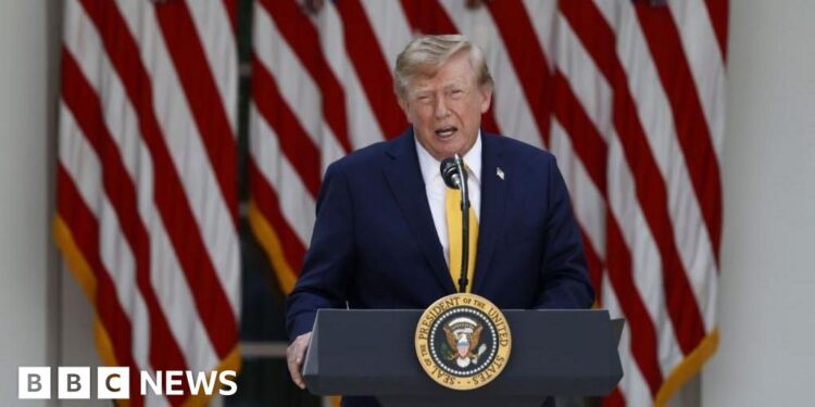 US-Canada Trade War Heats Up as Trump Threatens Hike on Automobiles