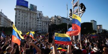 Venezuela’s Government and Opposition Meet Amidst Political Turmoil