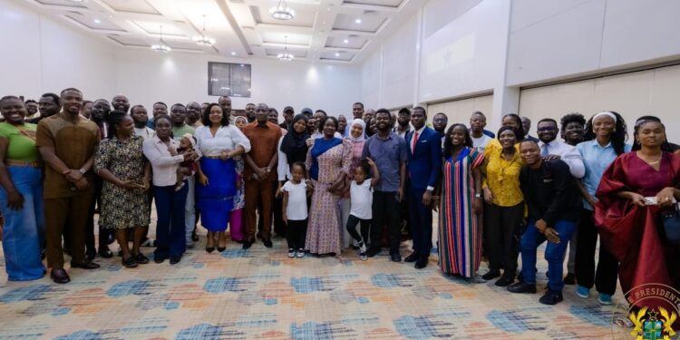 Vice President Engages in Bridge Building with Ghanaian Community in Rwanda