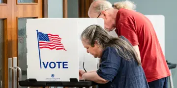 Supreme Court Blocks Missouri Attempt to Utilize Newly Drawn Republican Congressional Map