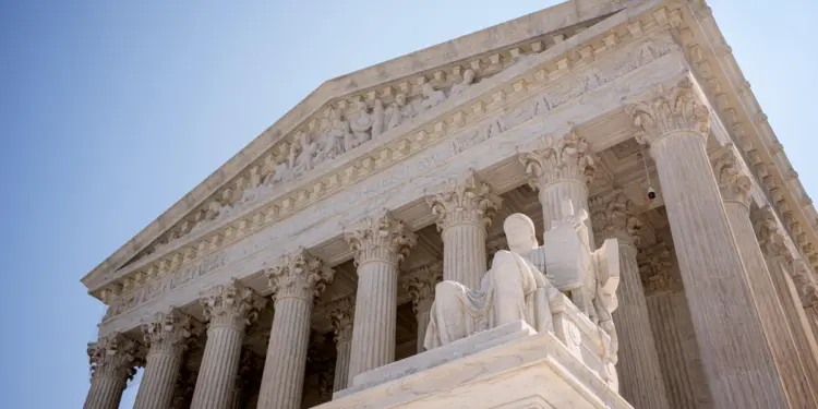 Supreme Court Blocks Missouri from Using New Congressional Map